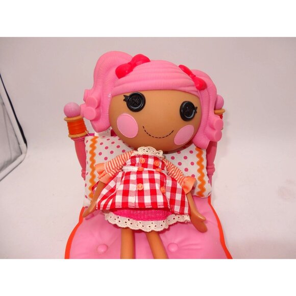 Lalaloopsy Pepper Pots and Pans Doll With Pink Sew Bed & Pillow - Picture 4 of 16